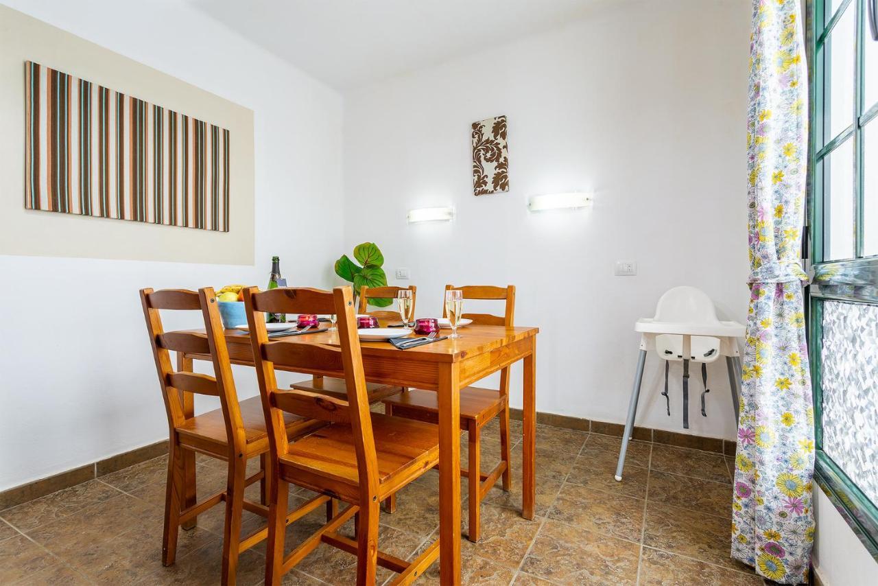 Casa Lili - Shared Pool - Close To Seafront Promenade - Sea Views From Upper Terrace Punta Mujeres Esterno foto